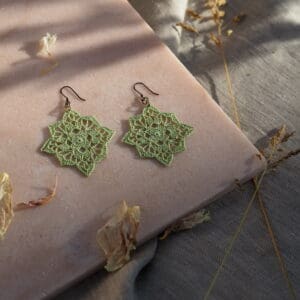 Tähtimö puuvilla korvakorut